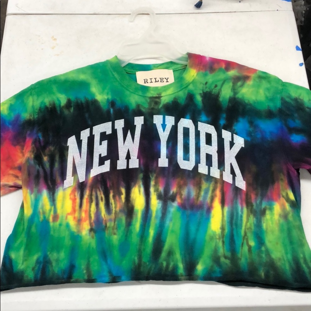 RILEY VINTAGE CROPPED TIE DYE NEW YORK TEE